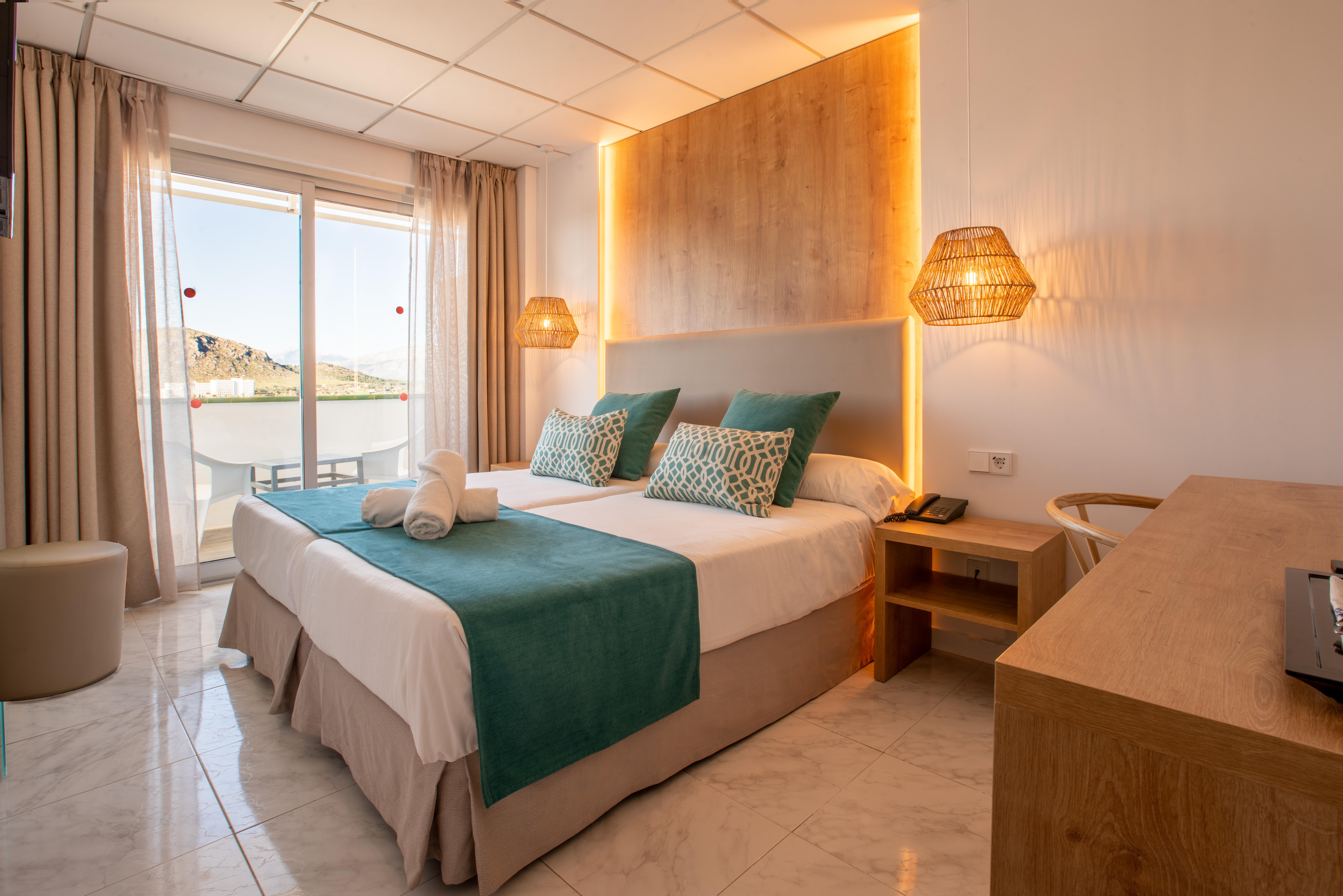 Bahia De Alcudia Hotel & Spa ポルト・ダルクディア エクステリア 写真