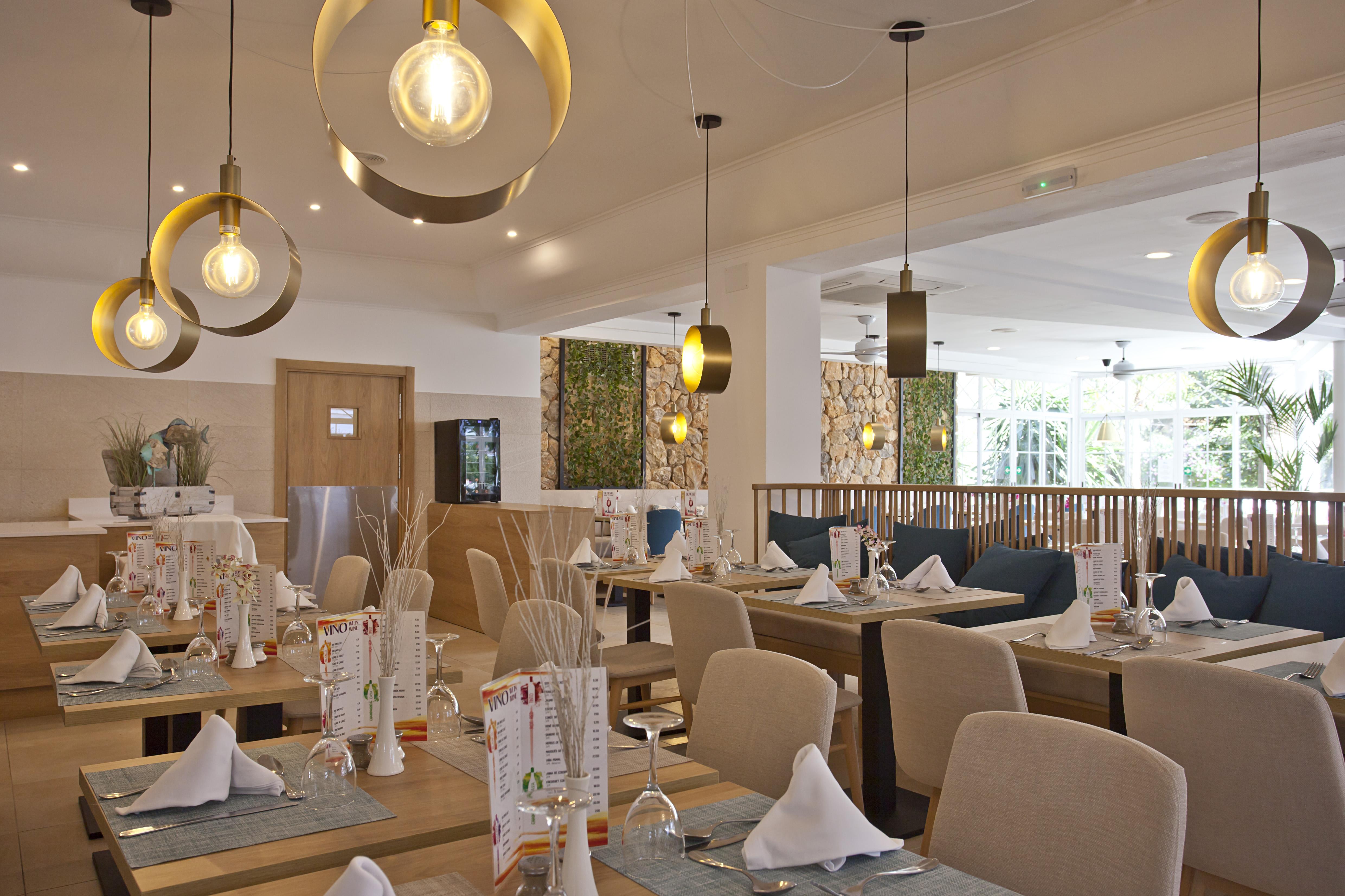 Bahia De Alcudia Hotel & Spa ポルト・ダルクディア エクステリア 写真