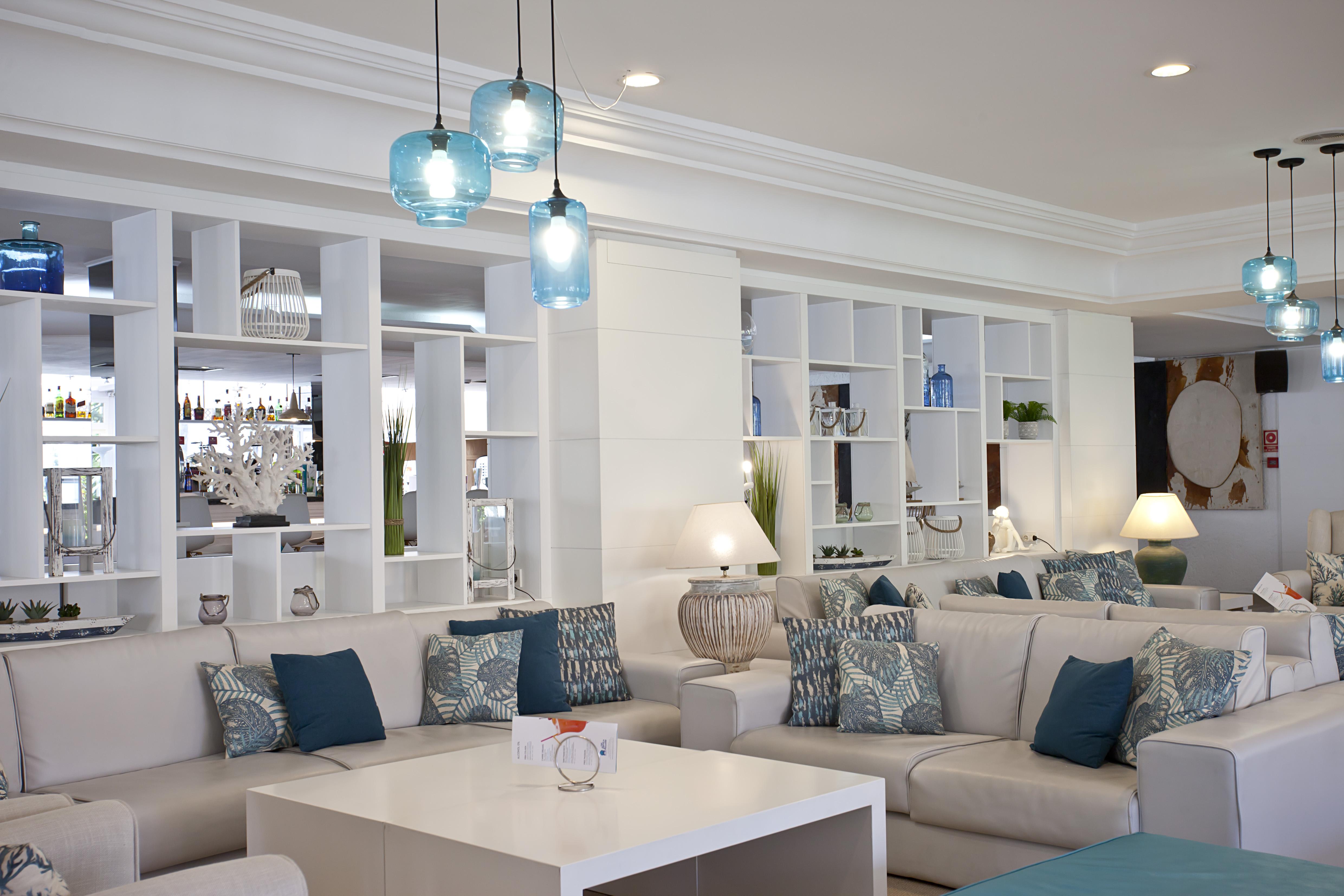 Bahia De Alcudia Hotel & Spa ポルト・ダルクディア エクステリア 写真