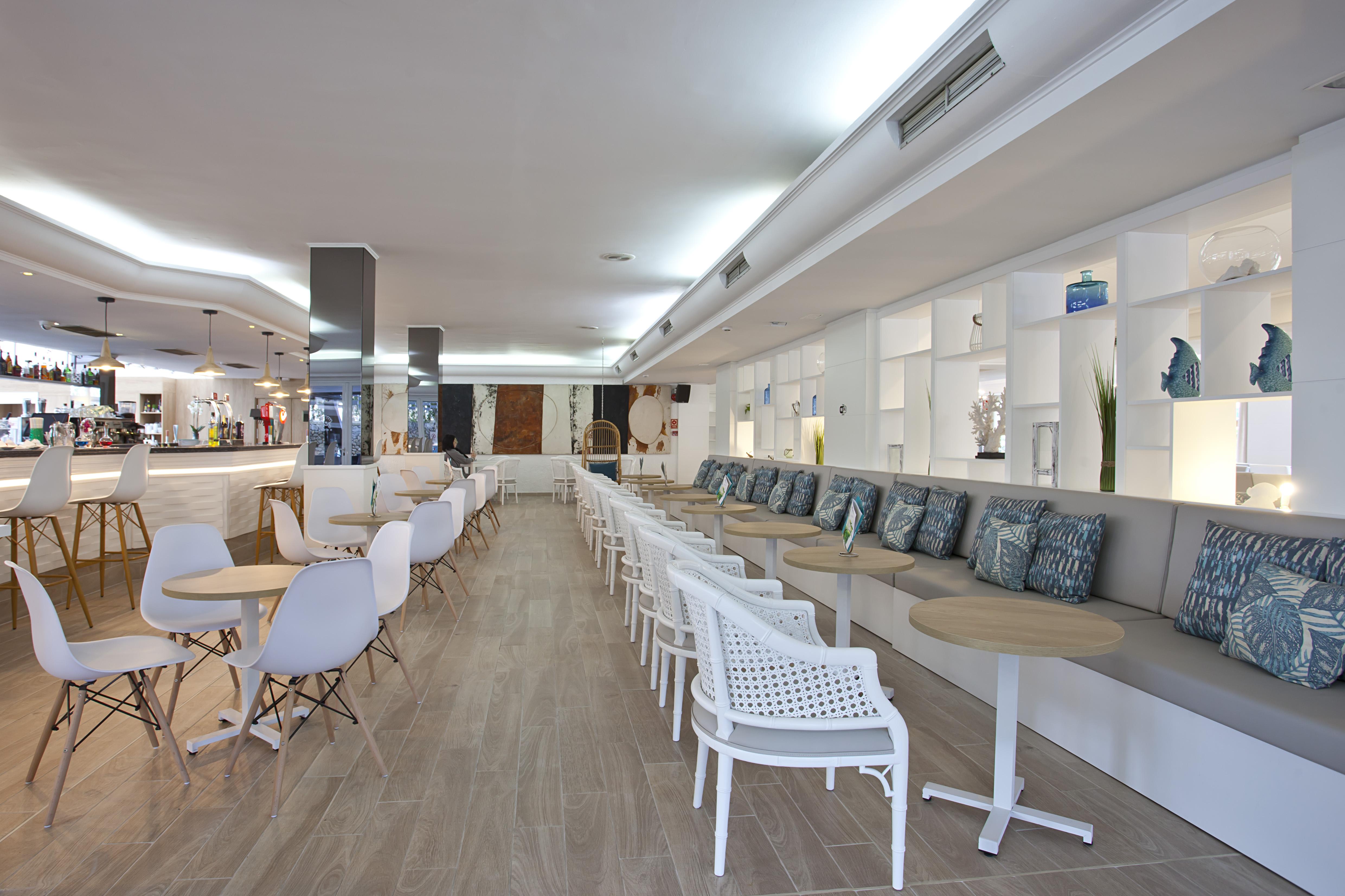 Bahia De Alcudia Hotel & Spa ポルト・ダルクディア エクステリア 写真