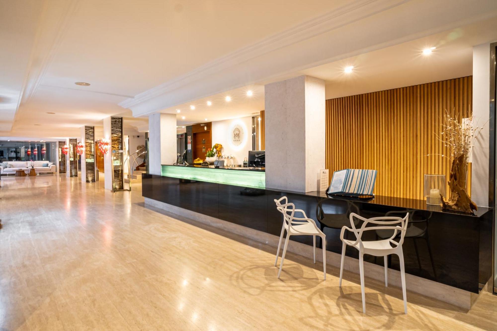 Bahia De Alcudia Hotel & Spa ポルト・ダルクディア エクステリア 写真
