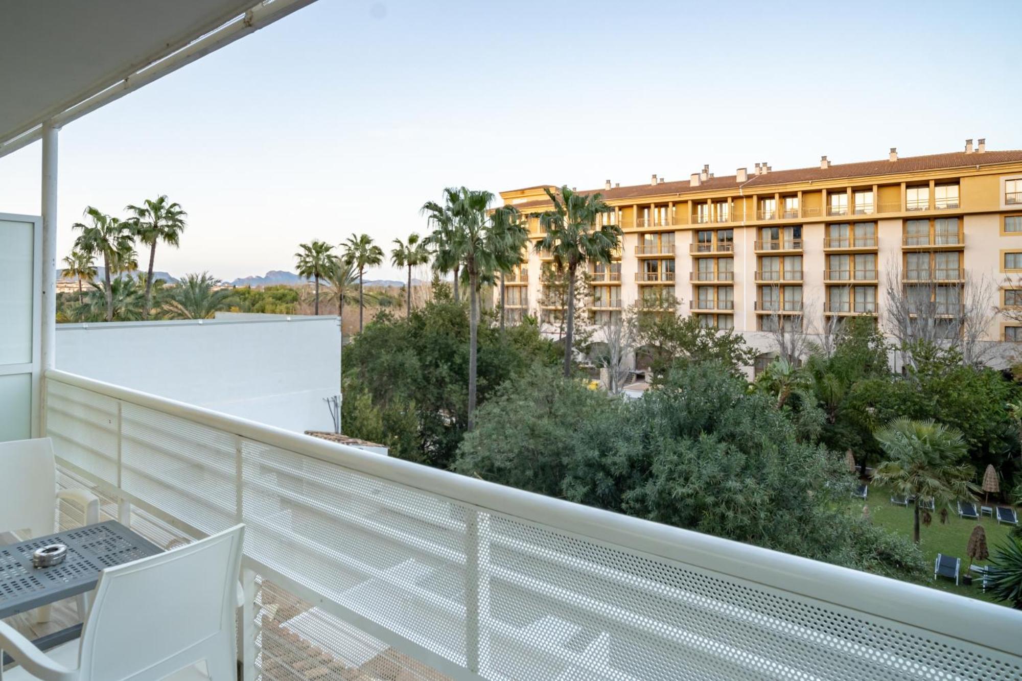 Bahia De Alcudia Hotel & Spa ポルト・ダルクディア エクステリア 写真
