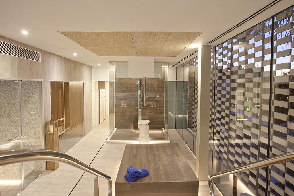 Bahia De Alcudia Hotel & Spa ポルト・ダルクディア エクステリア 写真